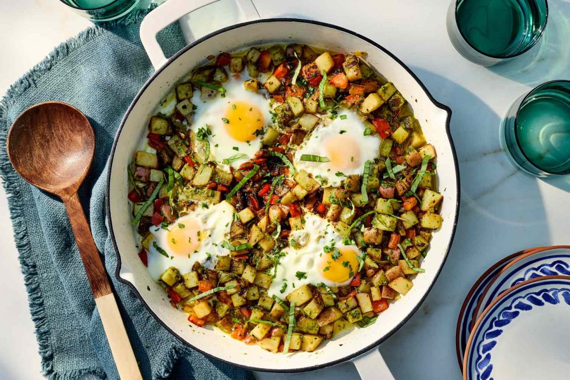 Pesto, Egg & Potato Skillet