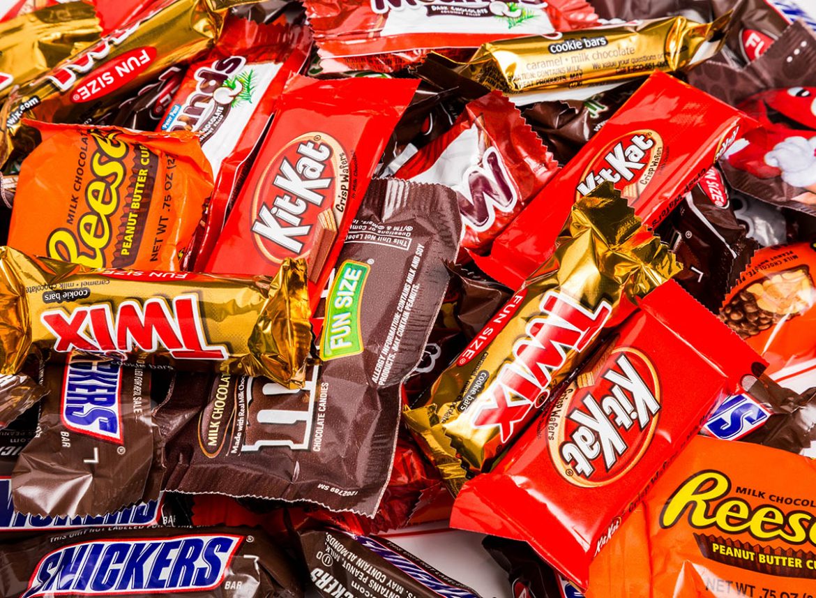 7 Popular Candy Bars Ranked From Worst to Best by Shoppers