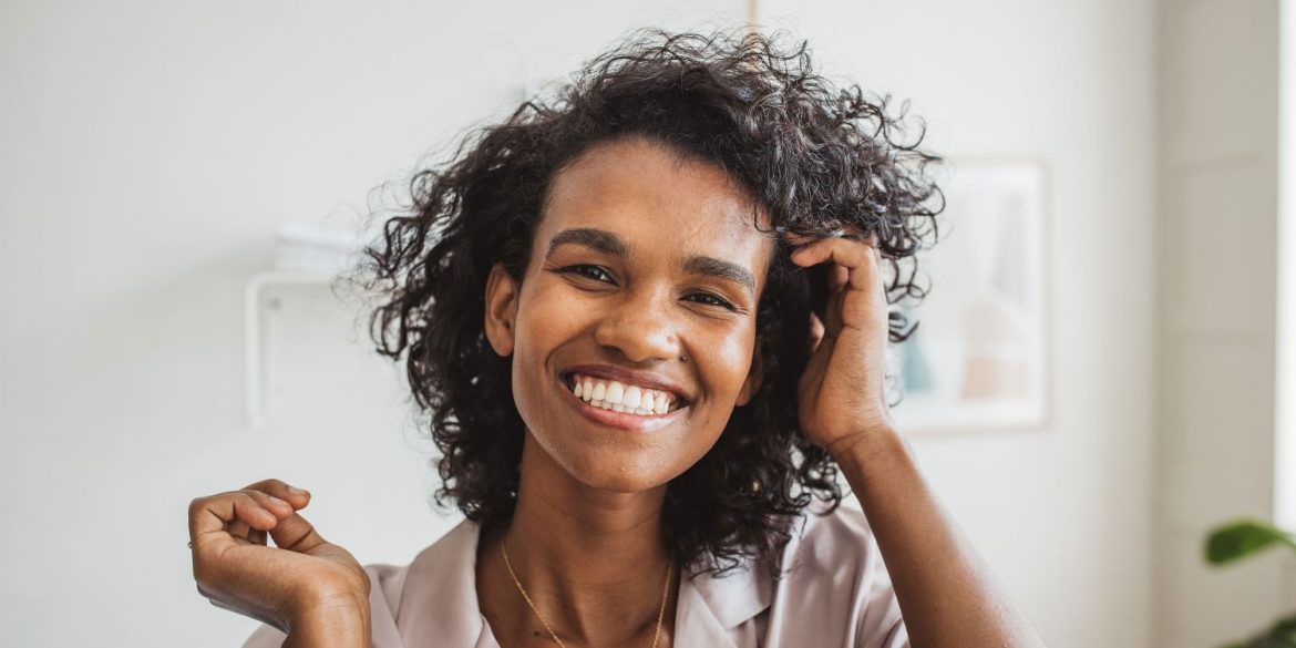 Vegamour's Uplift Volumizing Shampoo Boosted My Hair Density