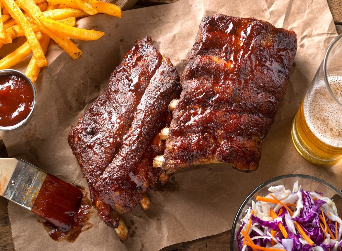 4 Restaurant Chains With the Best Ribs, According to Chefs