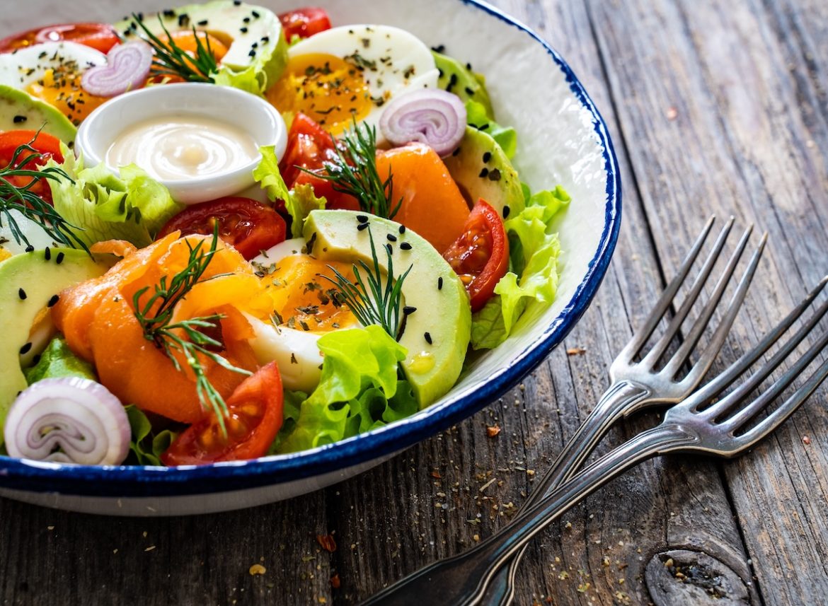 7 Best Chain Restaurant Salads Ranked by Real Customers