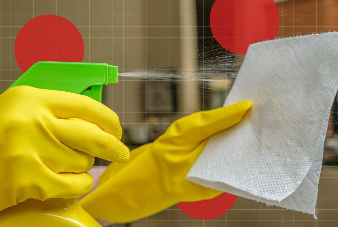 Can You Reuse a Paper Towel? Here's What an Expert Says